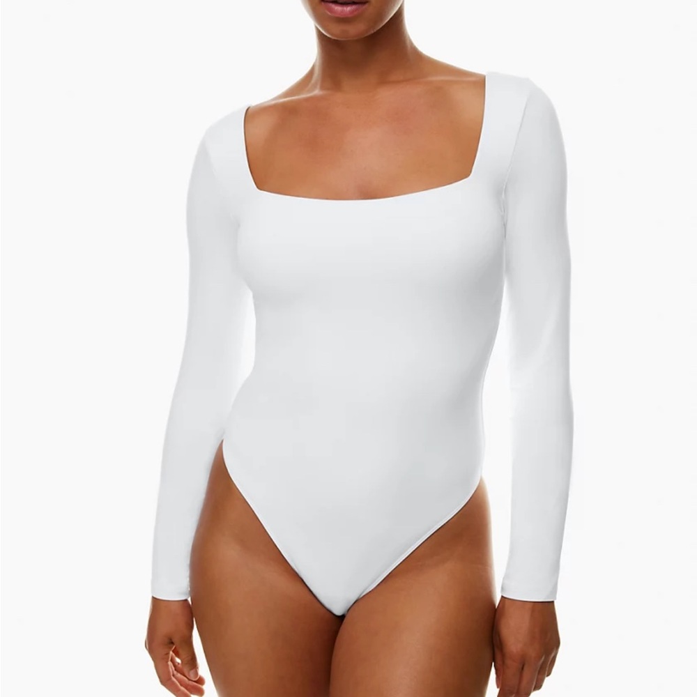 Contour Squareneck Longsleeve Bodysuit